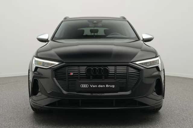 Audi e-tron (2022) thumbnail 6