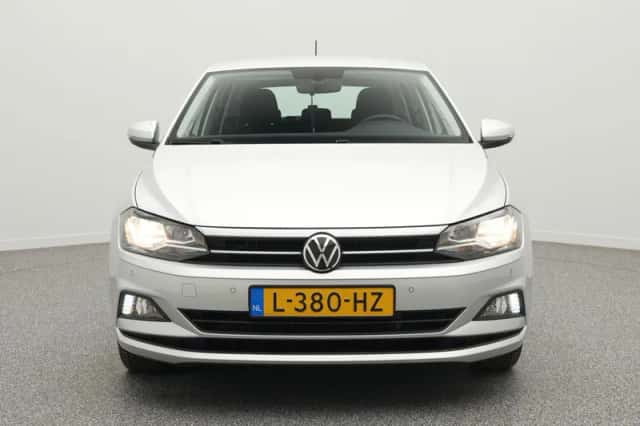 Volkswagen Polo (2021) thumbnail 5