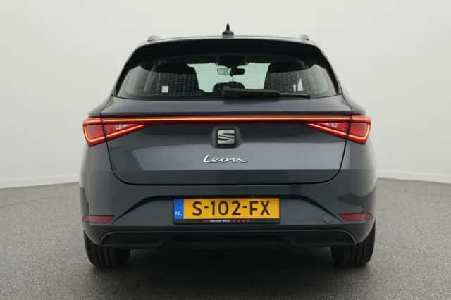 SEAT Leon Sportstourer (2023) thumbnail 5
