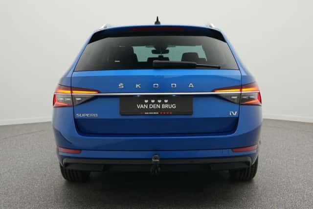 Škoda Superb (2023) thumbnail 5