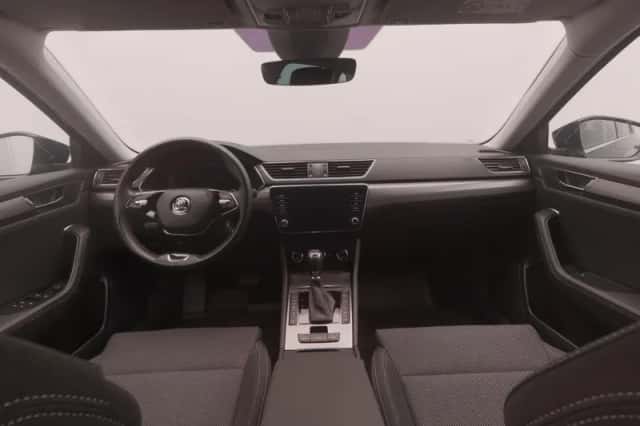 Škoda Superb (2025) thumbnail 3