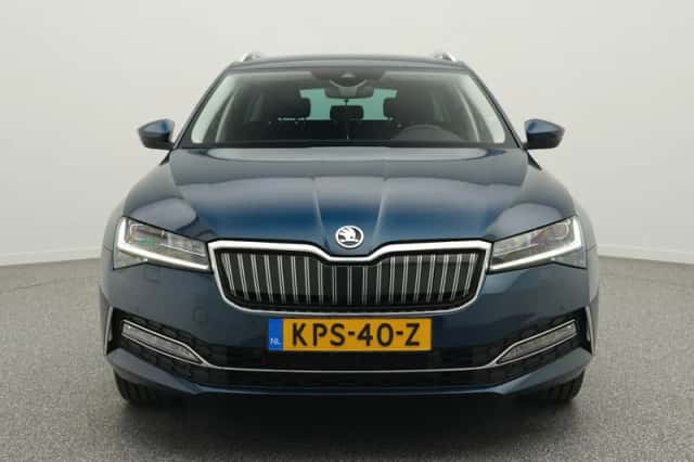Škoda Superb (2025) thumbnail 4