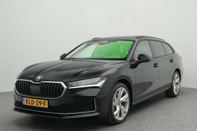 Škoda Superb (2025) thumbnail 1