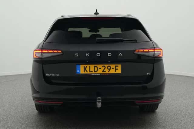 Škoda Superb (2025) thumbnail 5