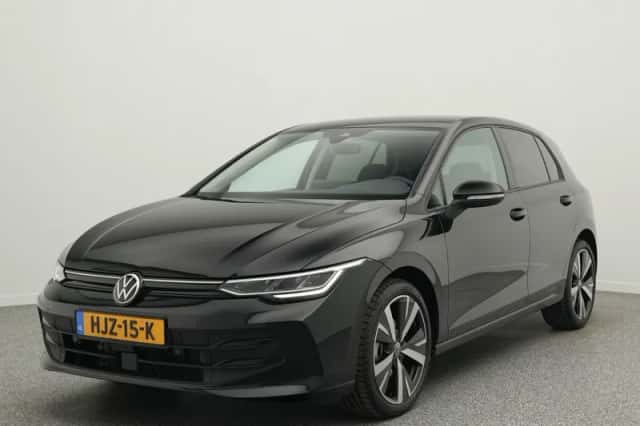 Volkswagen Golf (2025) thumbnail 1