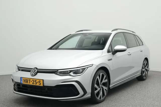 Volkswagen Golf (2024) thumbnail 1