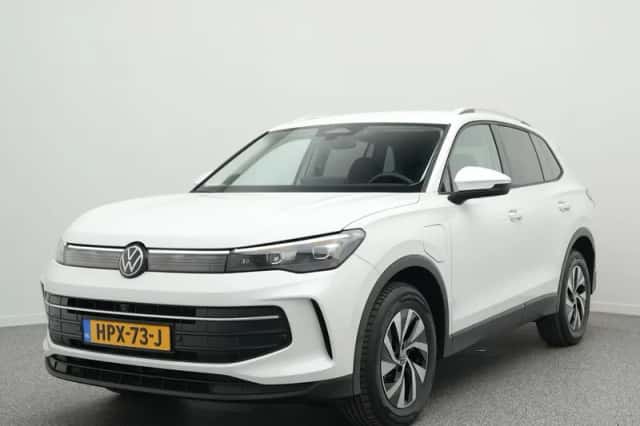 Volkswagen Tiguan (2025) thumbnail 1