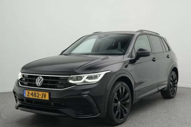 Volkswagen Tiguan (2022) thumbnail 1