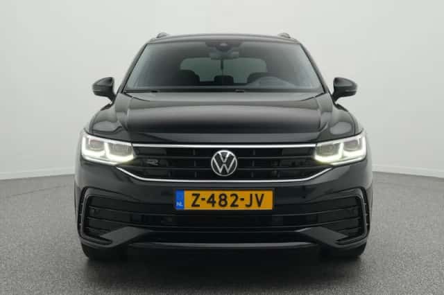Volkswagen Tiguan (2022) thumbnail 5