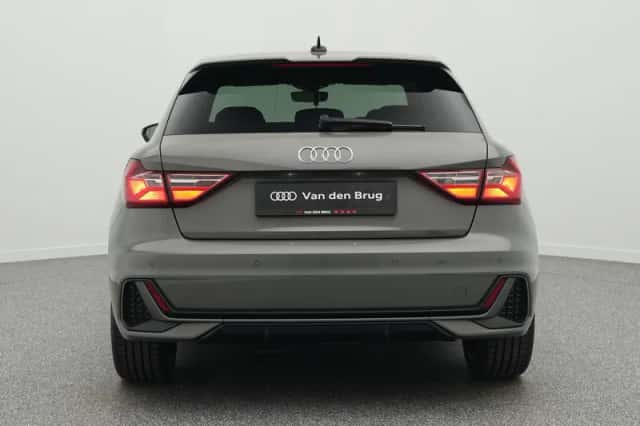 Audi A1 (2025) thumbnail 6