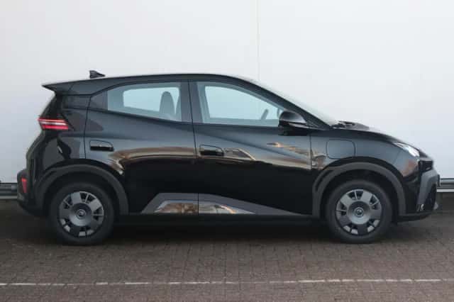 BYD Dolphin (2026) thumbnail 2