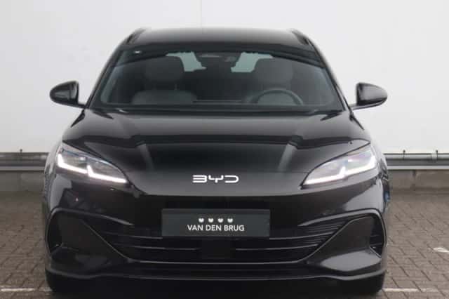 BYD Seal (2026) thumbnail 3