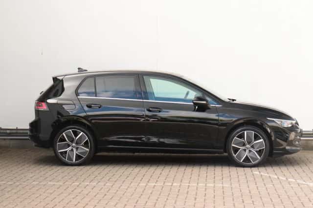 Volkswagen Golf (2026) thumbnail 2