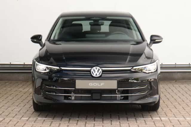 Volkswagen Golf (2026) thumbnail 3