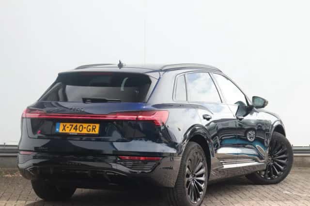 Audi Q8 e-tron (2023) thumbnail 4