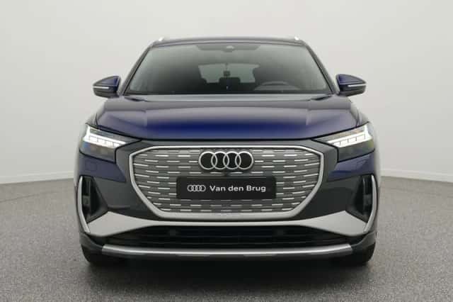 Audi Q4 e-tron (2024) thumbnail 5