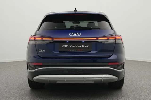 Audi Q4 e-tron (2024) thumbnail 6
