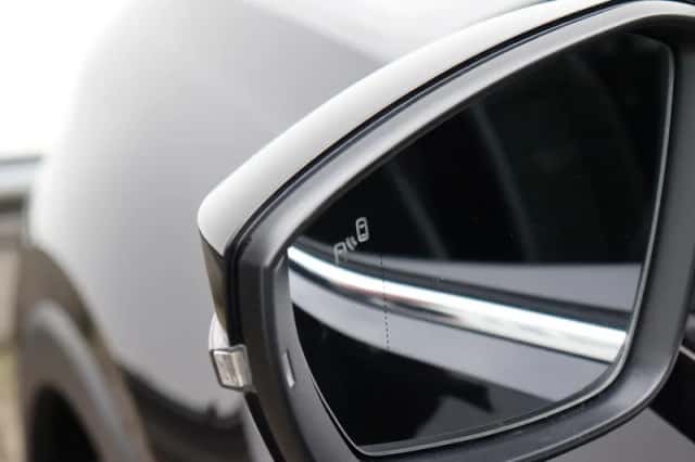 Volkswagen T-Cross (2019) thumbnail 6