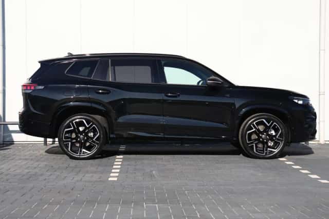Volkswagen Tayron (2027) thumbnail 2