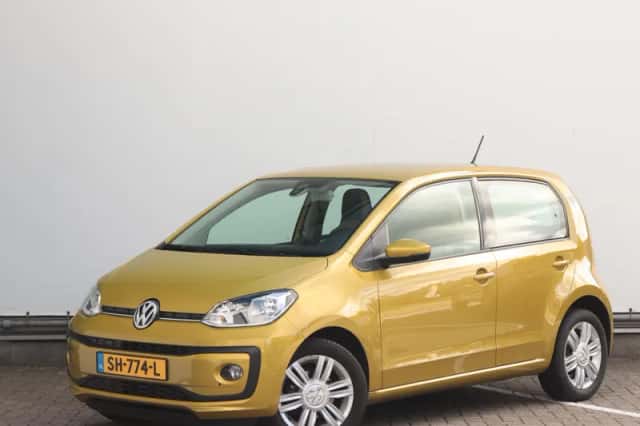 Volkswagen Up! (2018) thumbnail 1