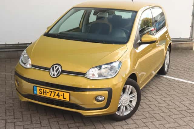 Volkswagen Up! (2018) thumbnail 5