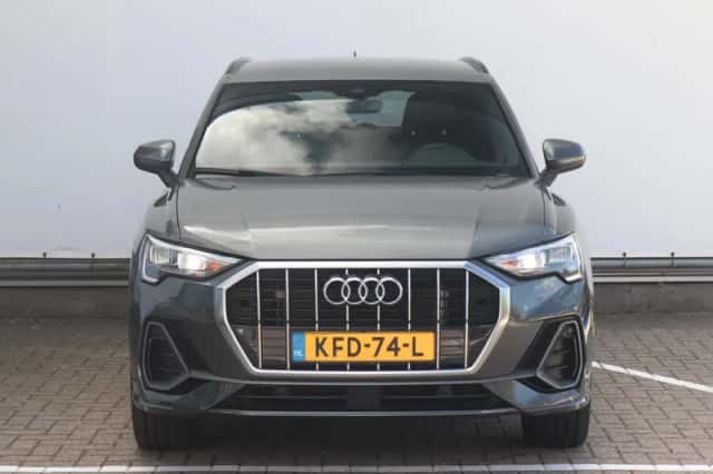 Audi Q3 (2024) thumbnail 3