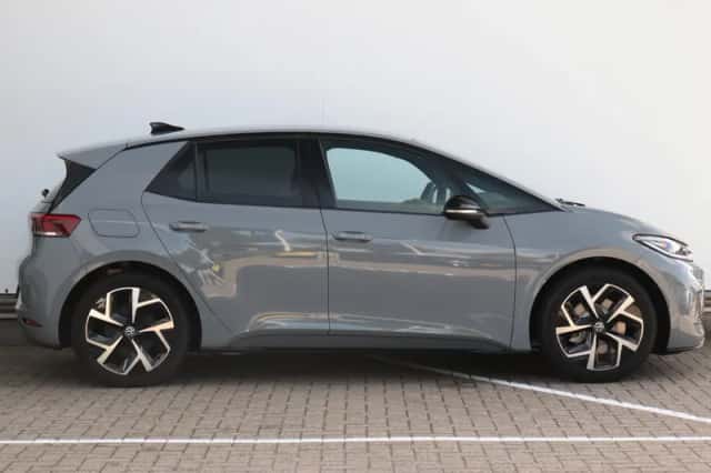 Volkswagen ID.3 (2026) thumbnail 3