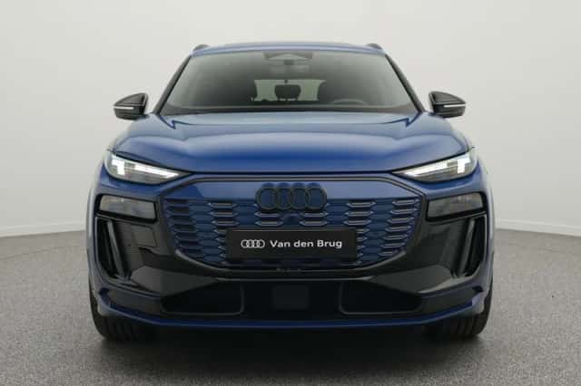 Audi Q6 e-tron (2025) thumbnail 5