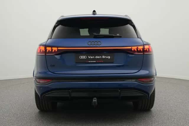 Audi Q6 e-tron (2025) thumbnail 6