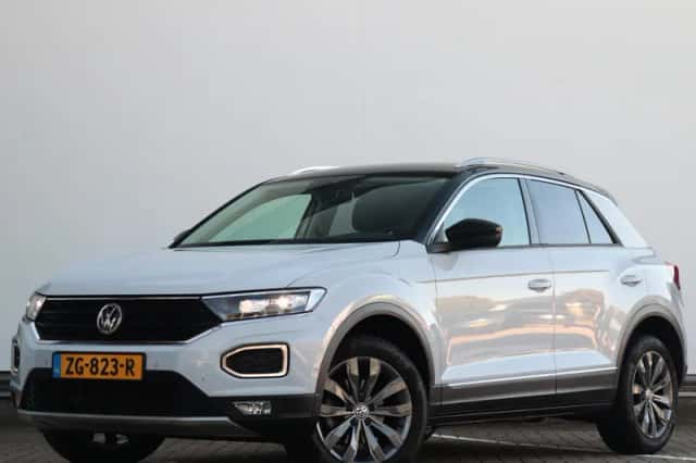 Volkswagen T-Roc (2019) thumbnail 1