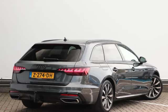 Audi A4 (2024) thumbnail 4
