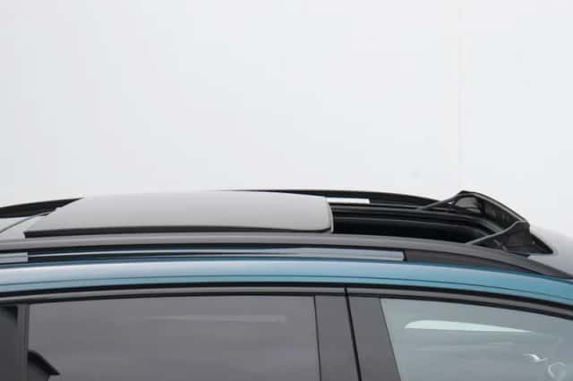 Volkswagen Tiguan (2024) thumbnail 5