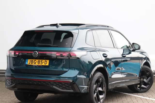 Volkswagen Tiguan (2024) thumbnail 6