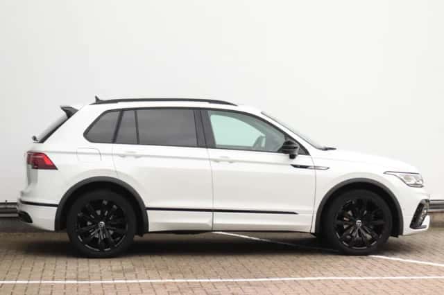 Volkswagen Tiguan (2023) thumbnail 4