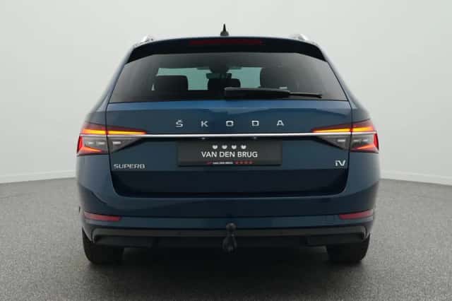 Škoda Superb (2021) thumbnail 6
