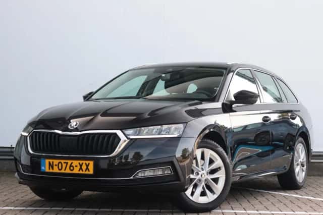 Škoda Octavia (2021) thumbnail 1