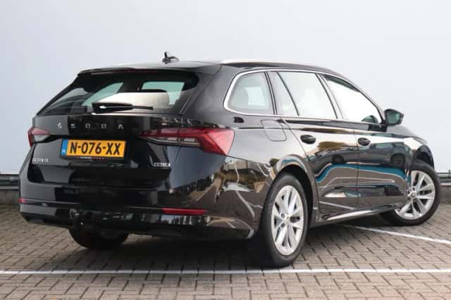 Škoda Octavia (2021) thumbnail 6