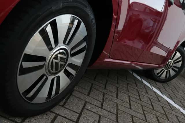 Volkswagen e-Up! (2023) thumbnail 6
