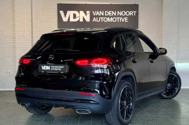 Mercedes-Benz GLA-Klasse (2023) thumbnail 2