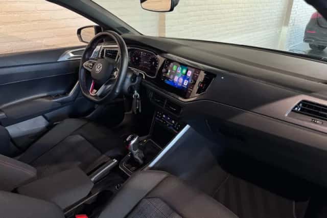 Volkswagen Polo (2022) thumbnail 2