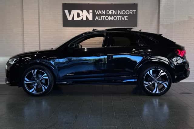 Audi Q3 Sportback (2021) thumbnail 6