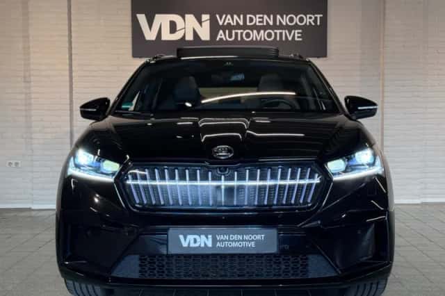 Škoda Enyaq (2022) thumbnail 4
