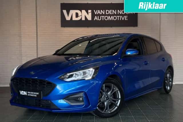 Ford Focus (2019) thumbnail 1