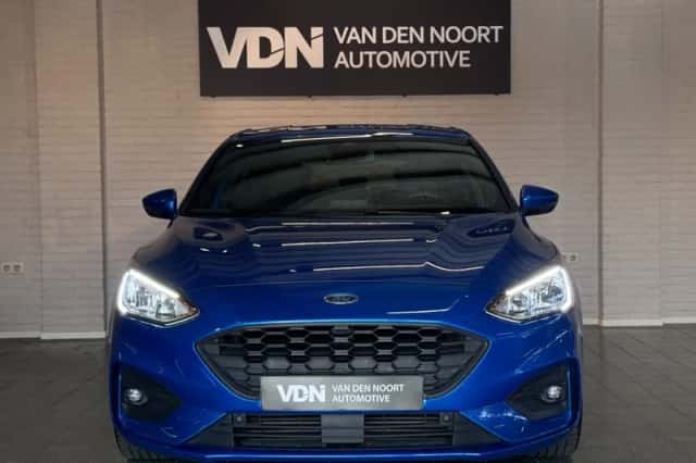 Ford Focus (2019) thumbnail 4