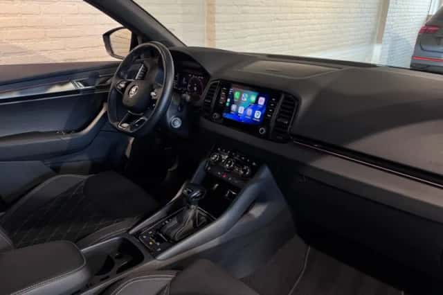Škoda Karoq (2023) thumbnail 2