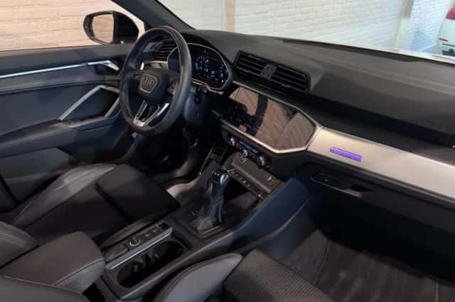 Audi Q3 Sportback (2024) thumbnail 2