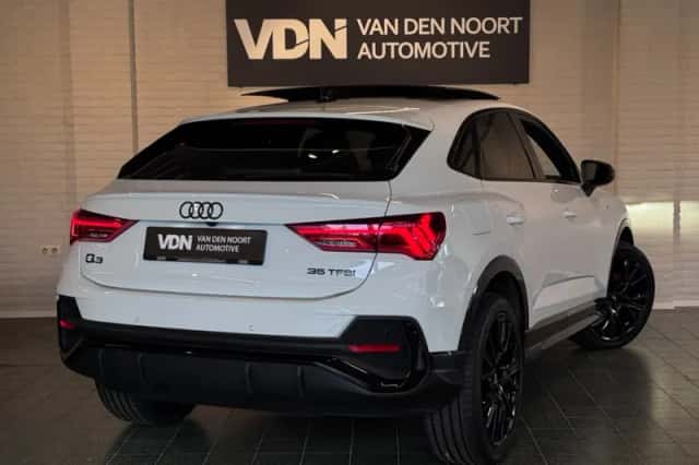 Audi Q3 Sportback (2024) thumbnail 3