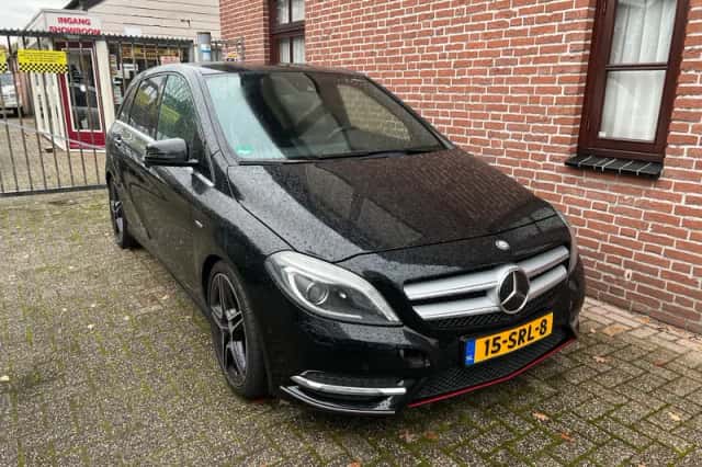 Mercedes-Benz B-Klasse (2011) thumbnail 1