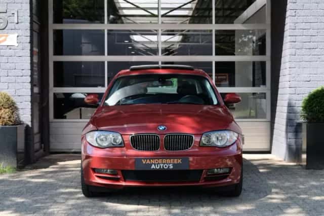 BMW 1-Serie (2008) thumbnail 2