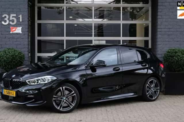 BMW 1-Serie (2021) thumbnail 1